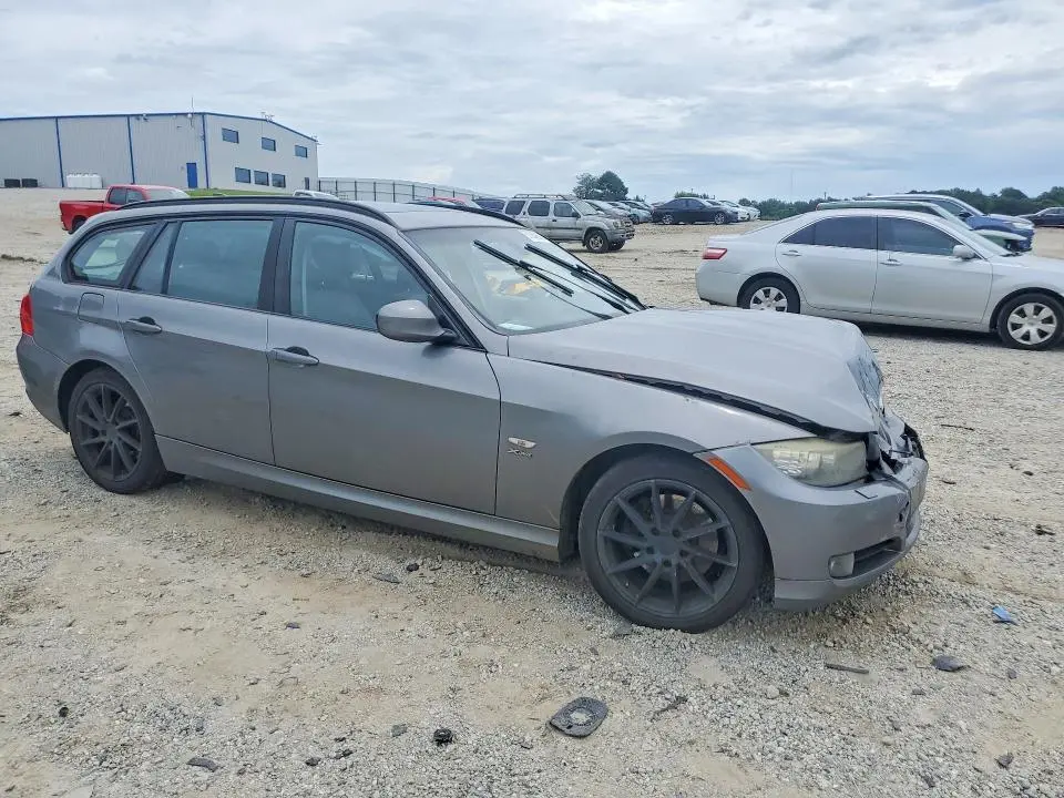 2011 BMW 328 XI  