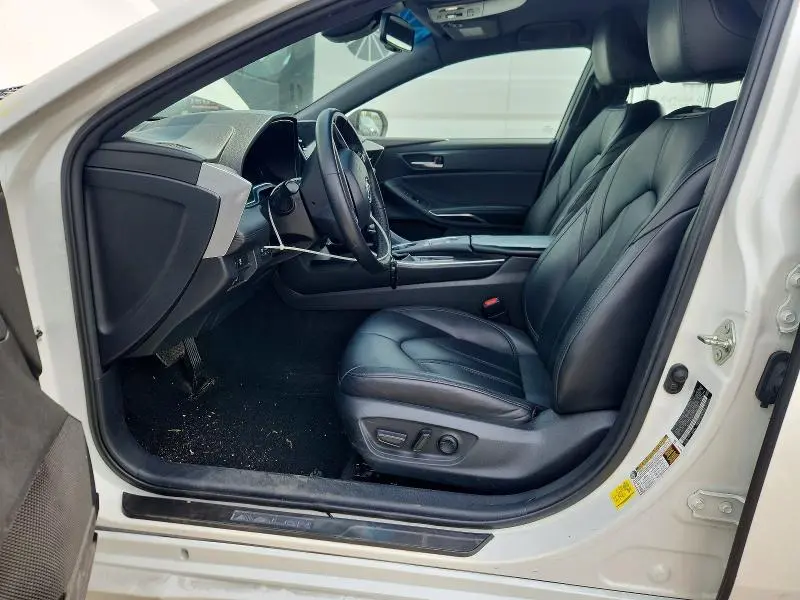 2021 TOYOTA AVALON XLE  