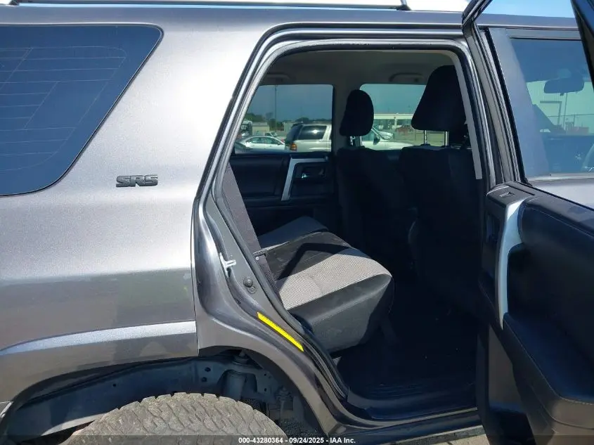 2017 TOYOTA 4RUNNER SR5