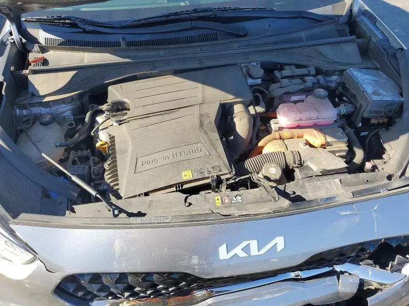 2022 KIA NIRO LXS  