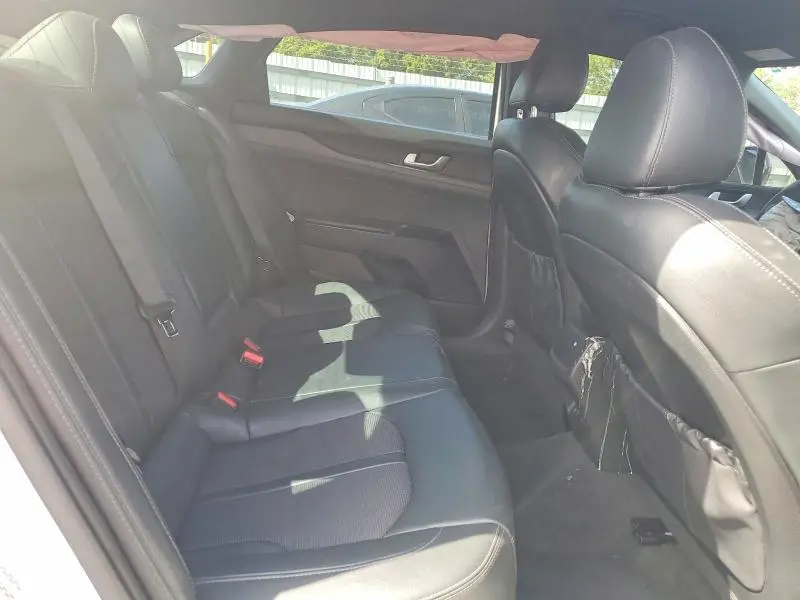 2022 KIA K5 GT LINE  