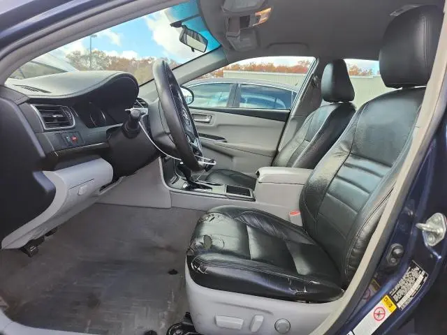 2016 TOYOTA CAMRY LE  