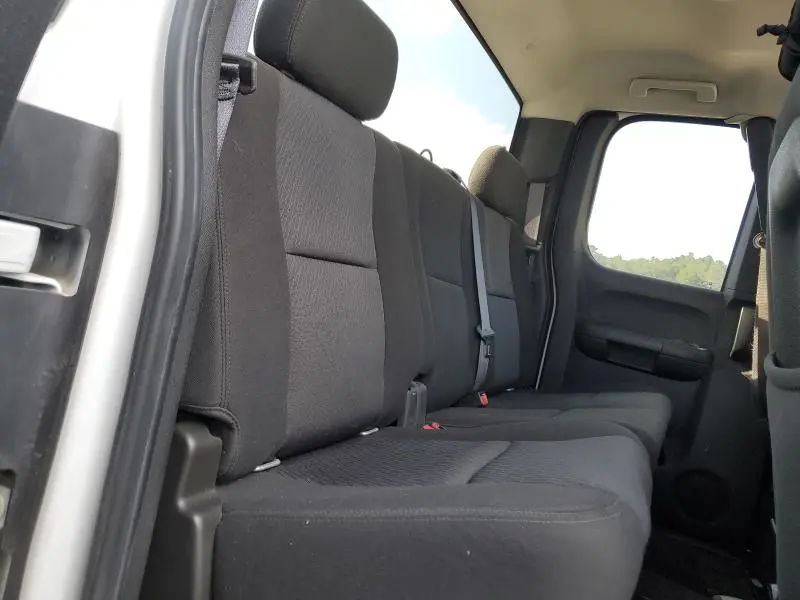 2011 GMC SIERRA K2500 SLE  