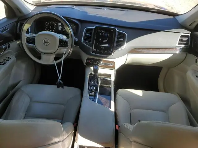 2019 VOLVO XC90 T6 MOMENTUM