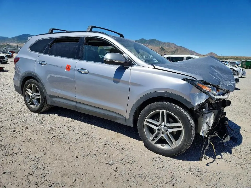 2017 HYUNDAI SANTA FE SE ULTIMATE  