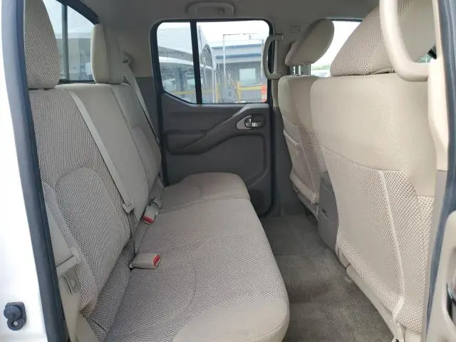 2017 NISSAN FRONTIER S  