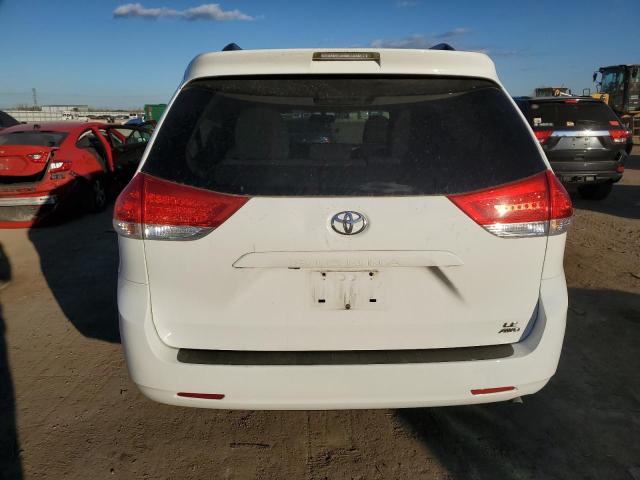 2012 TOYOTA SIENNA LE