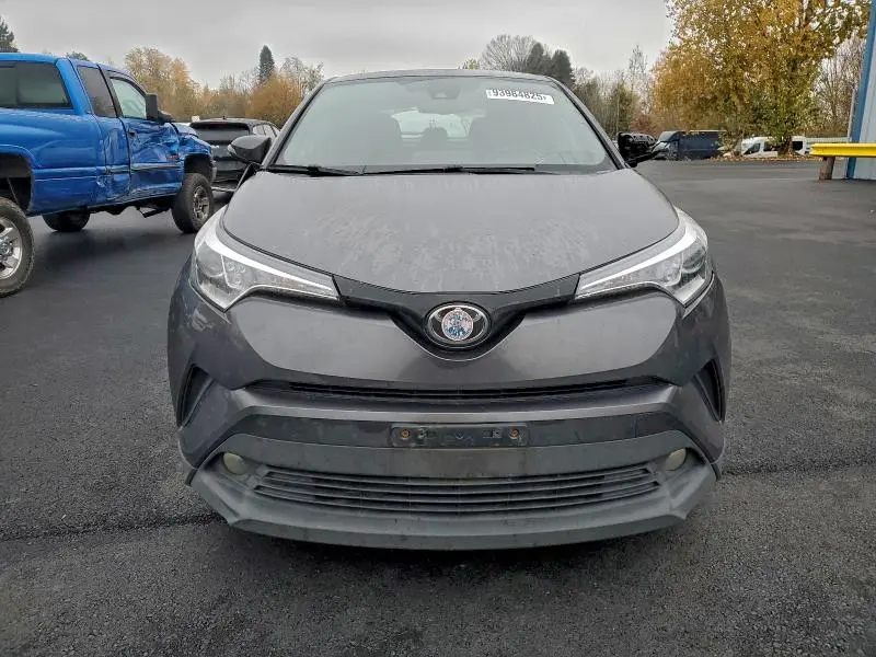 2018 TOYOTA C-HR XLE  