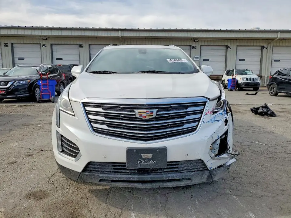 2019 CADILLAC XT5 LUXURY  