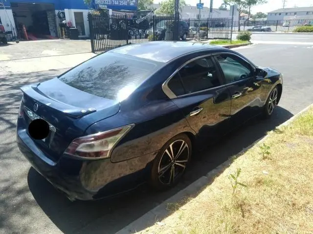 2014 NISSAN MAXIMA S  