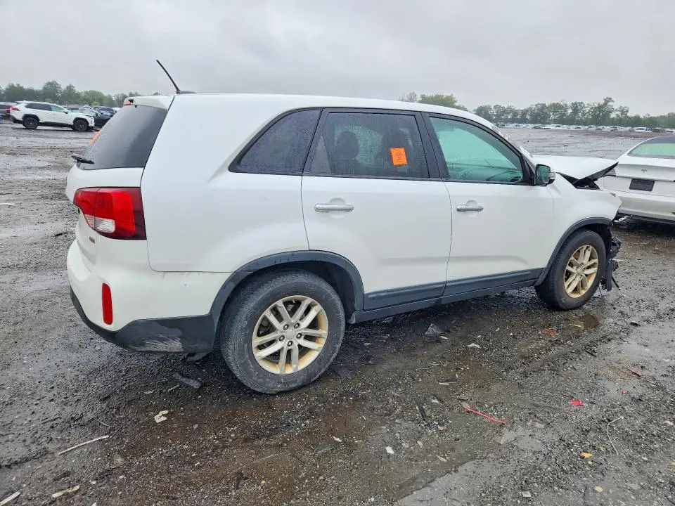 2015 KIA SORENTO LX  