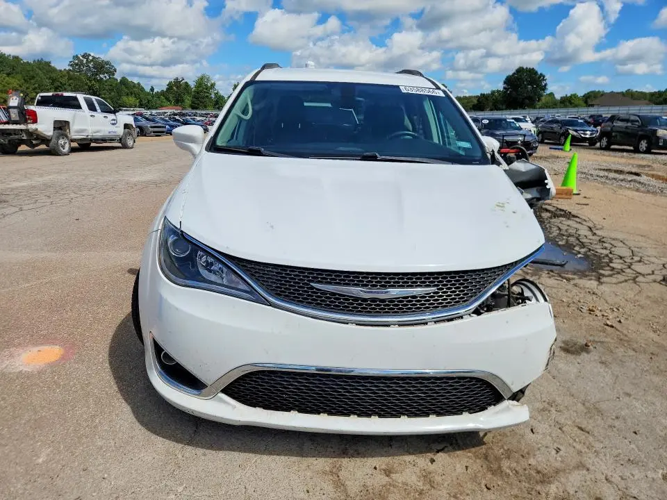 2017 CHRYSLER PACIFICA TOURING L  