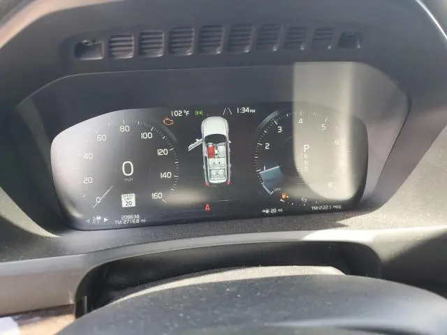2017 VOLVO XC90 T6