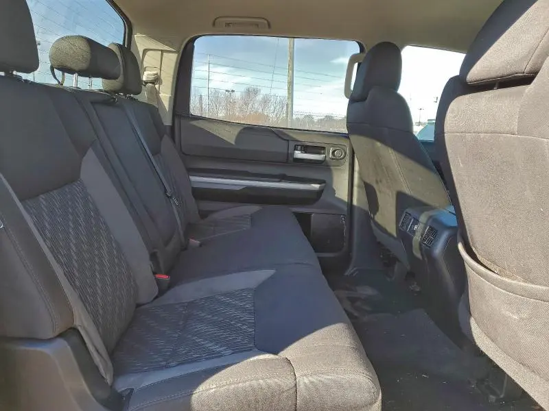 2019 TOYOTA TUNDRA CREWMAX SR5  