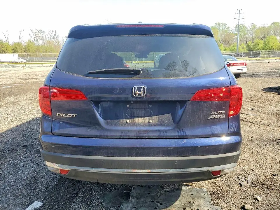 2017 HONDA PILOT ELITE  
