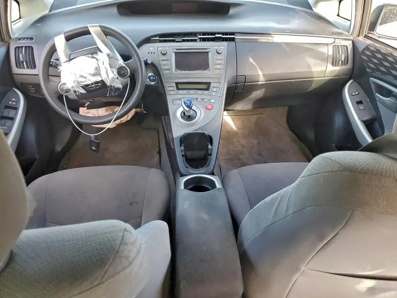 2015 TOYOTA PRIUS   