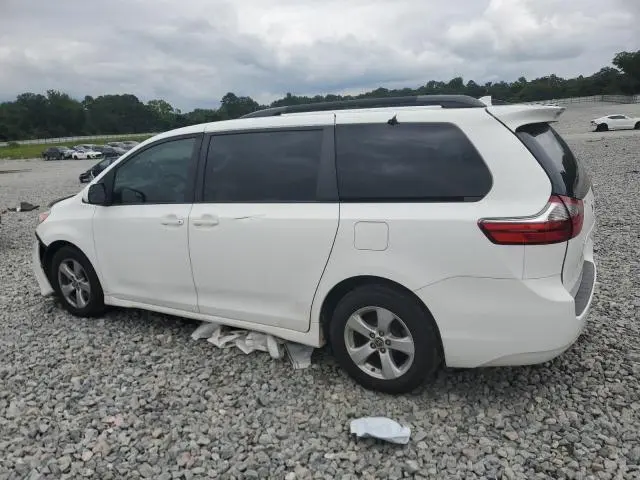 2020 TOYOTA SIENNA LE  