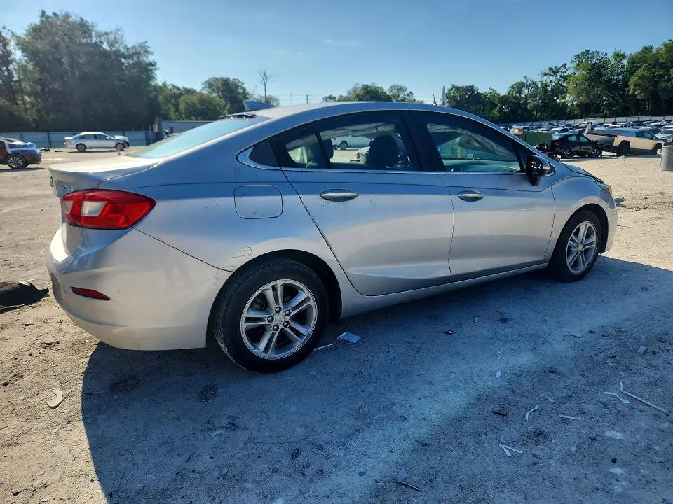 2016 CHEVROLET CRUZE LT  