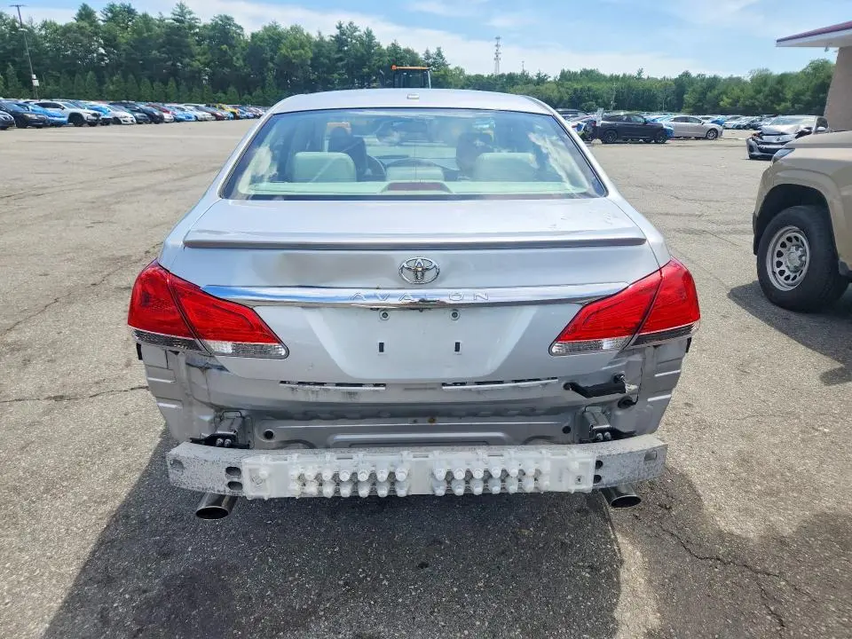 2012 TOYOTA AVALON LIMITED  