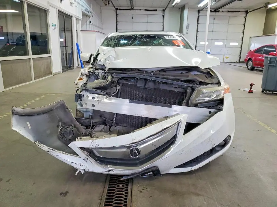 2013 ACURA ILX 20 PREMIUM  