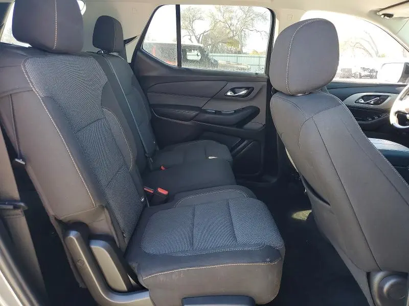 2021 CHEVROLET TRAVERSE LS  