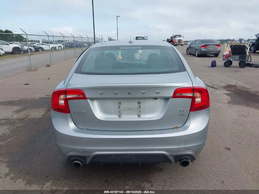 2017 VOLVO S60 T5 DYNAMIC