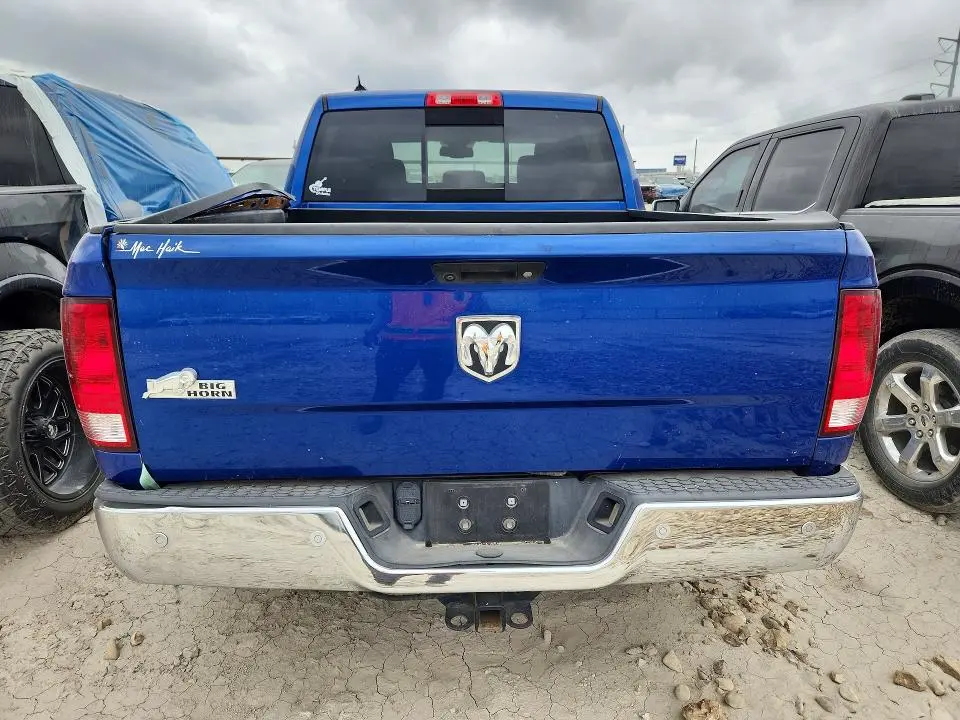 2018 RAM 1500 SLT  