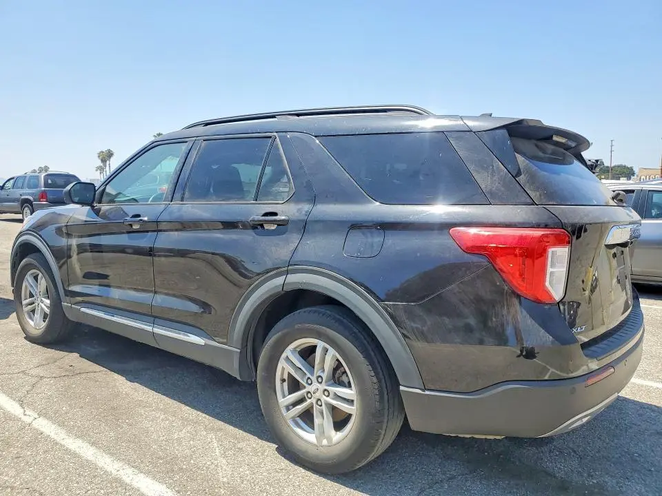 2022 FORD EXPLORER XLT  