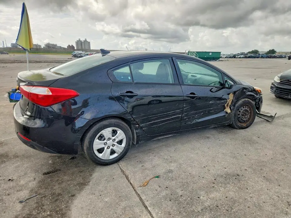 2016 KIA FORTE LX  