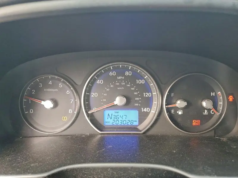 2012 HYUNDAI SANTA FE GLS  