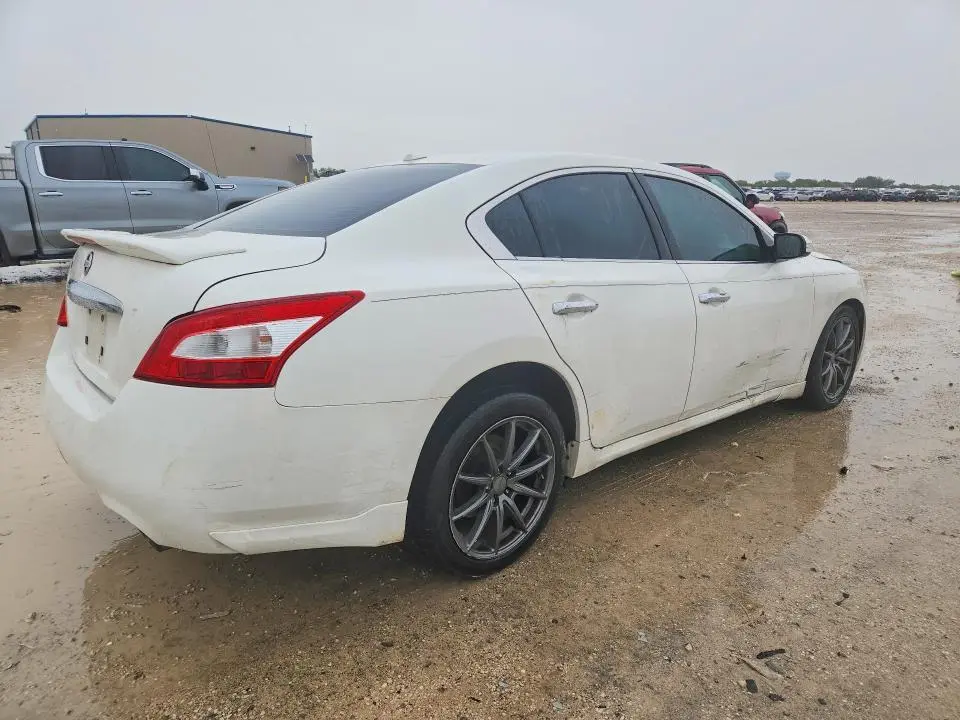 2011 NISSAN MAXIMA 3.5 S  