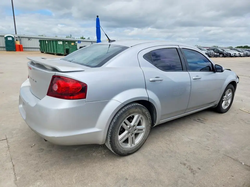 2011 DODGE AVENGER MAINSTREET  