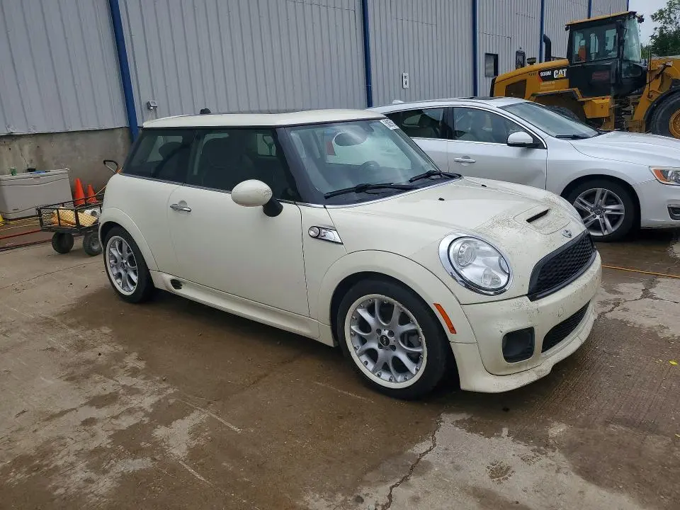 2011 MINI COOPER S  
