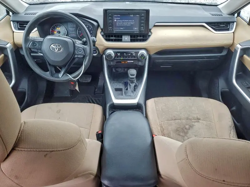 2021 TOYOTA RAV4 XLE  