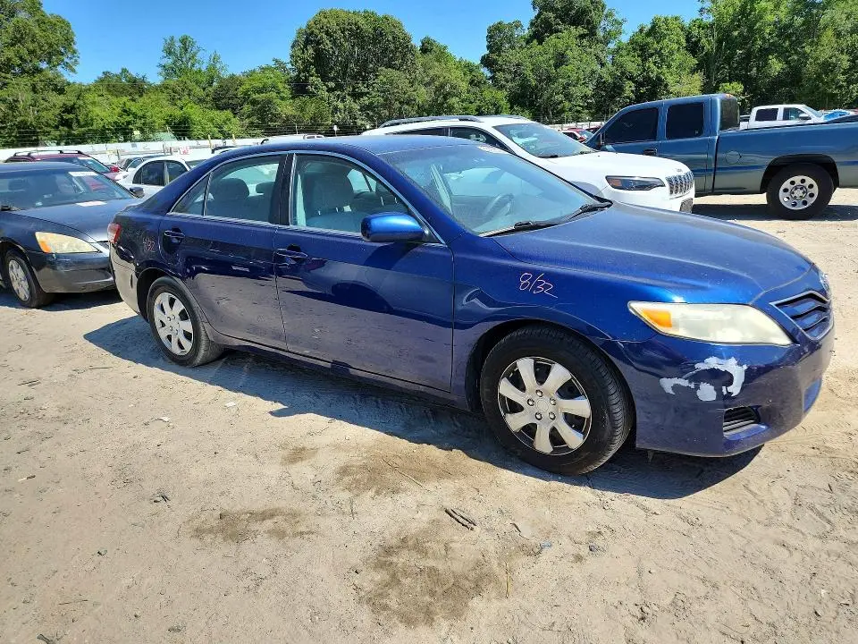 2010 TOYOTA CAMRY LE  