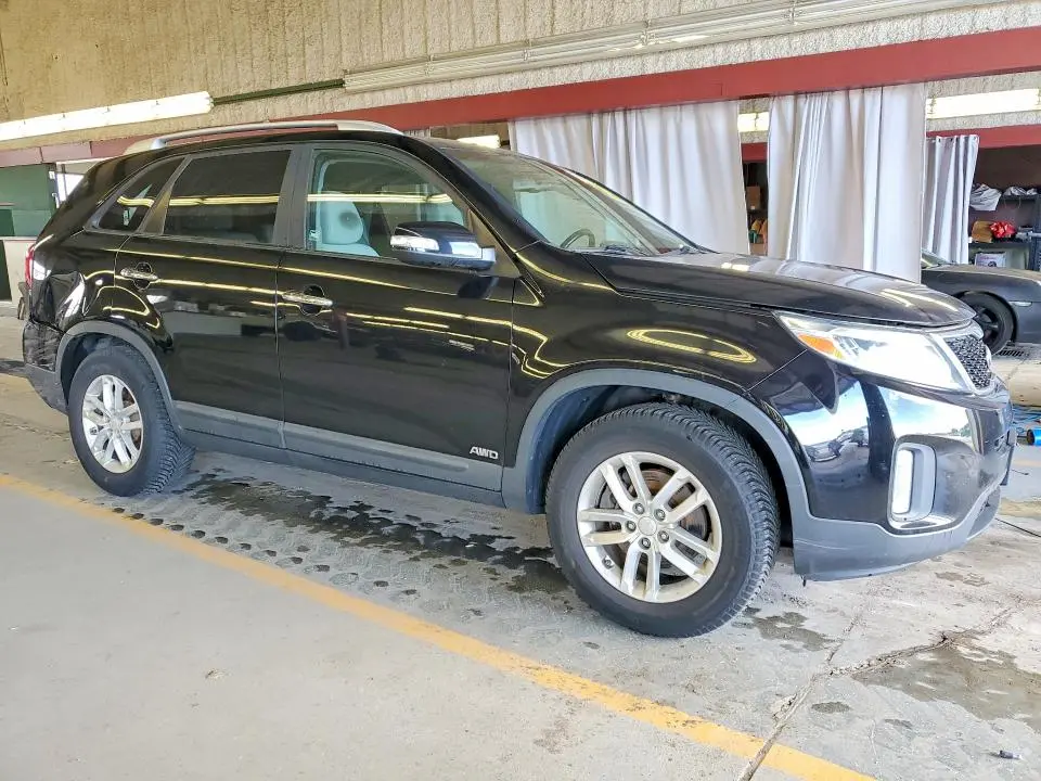 2014 KIA SORENTO LX  