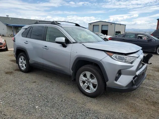 2019 TOYOTA RAV4 XLE  