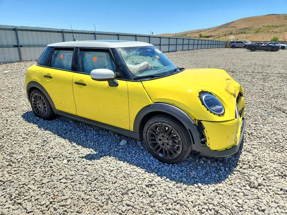 2025 MINI COOPER S  