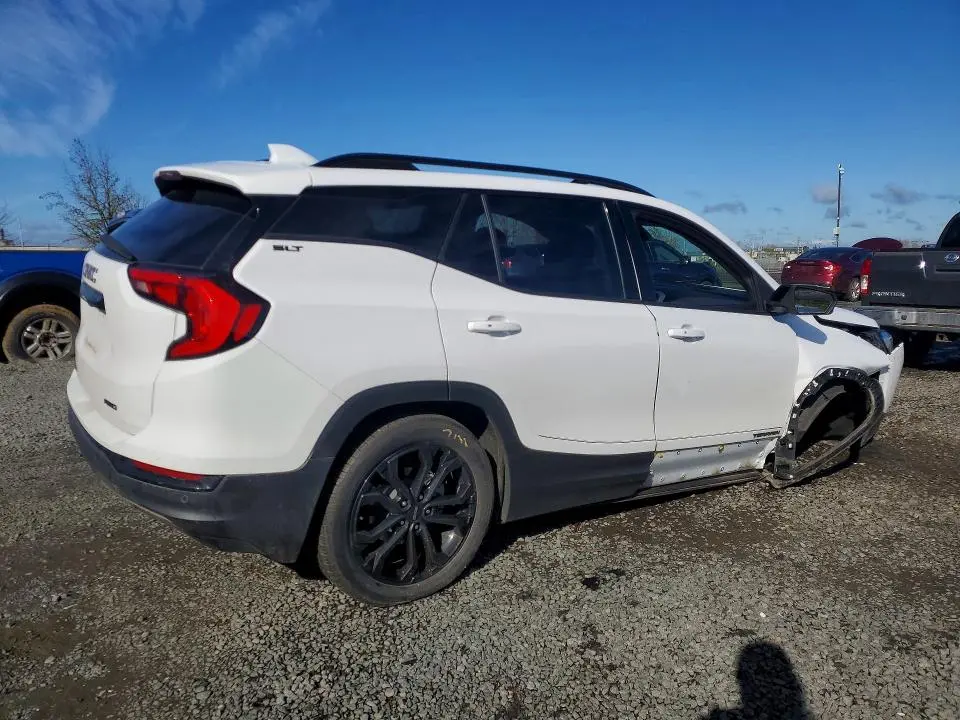 2021 GMC TERRAIN SLT  