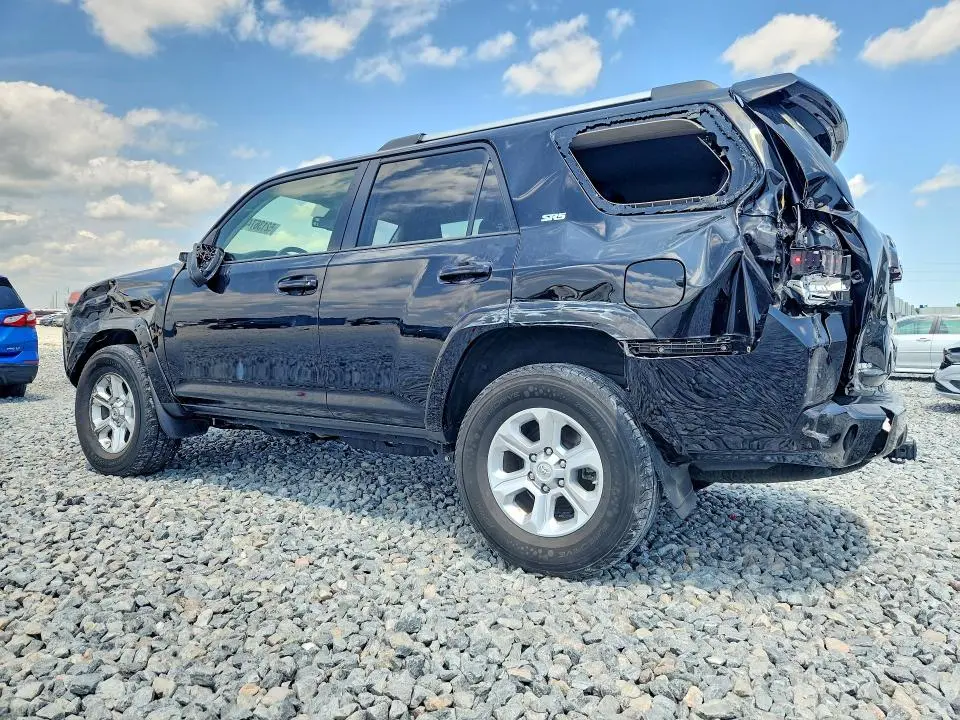 2021 TOYOTA 4RUNNER SR5  