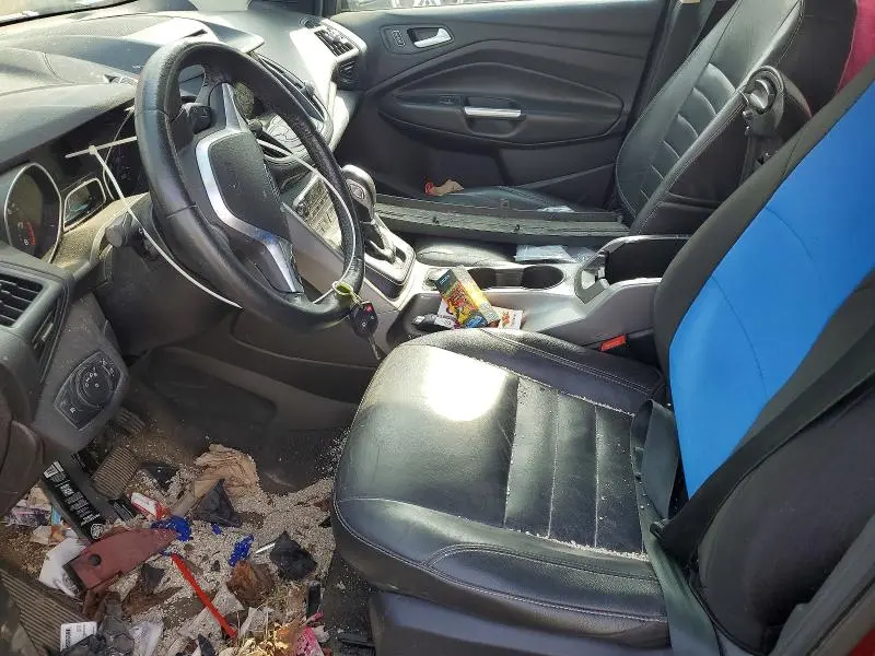 2015 FORD ESCAPE SE  