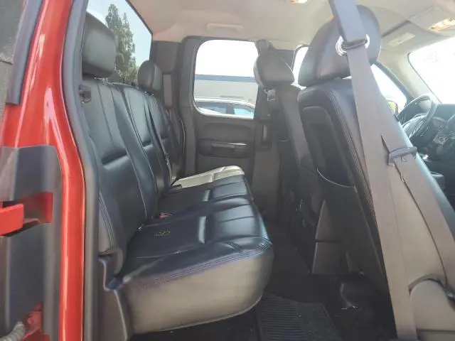 2011 CHEVROLET SILVERADO C1500 LT  