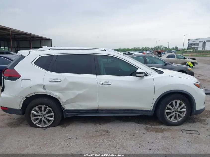 2019 NISSAN ROGUE SV