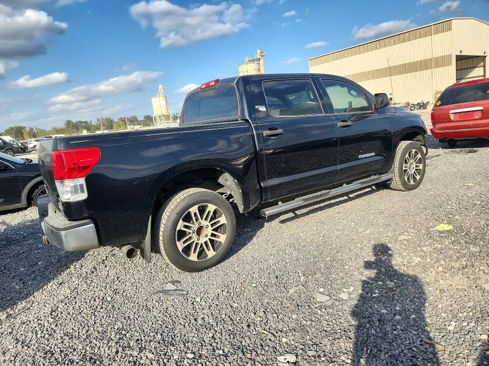 2013 TOYOTA TUNDRA CREWMAX SR5  
