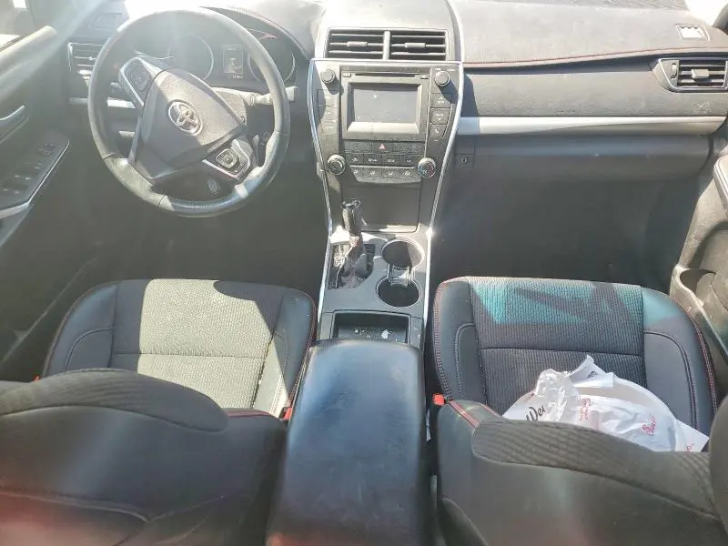 2017 TOYOTA CAMRY SE  