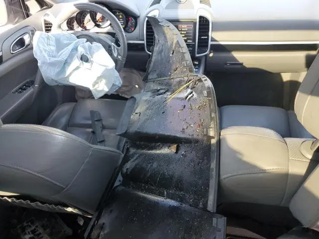 2012 PORSCHE CAYENNE   