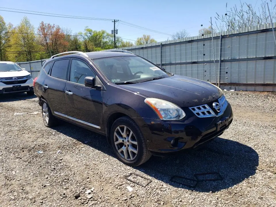 2012 NISSAN ROGUE S  