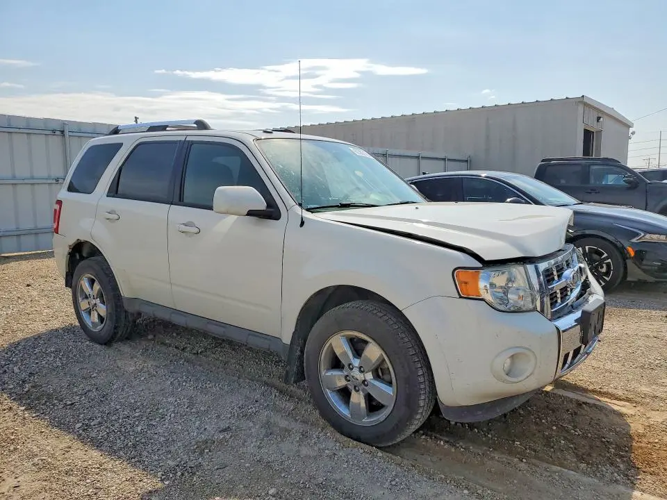 2011 FORD ESCAPE LIMITED  