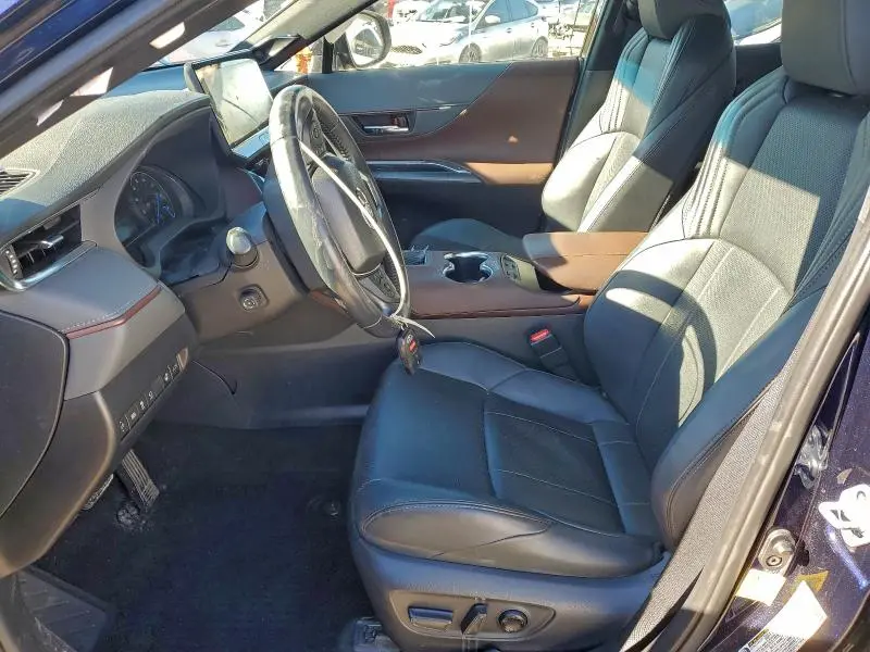 2021 TOYOTA VENZA LE  