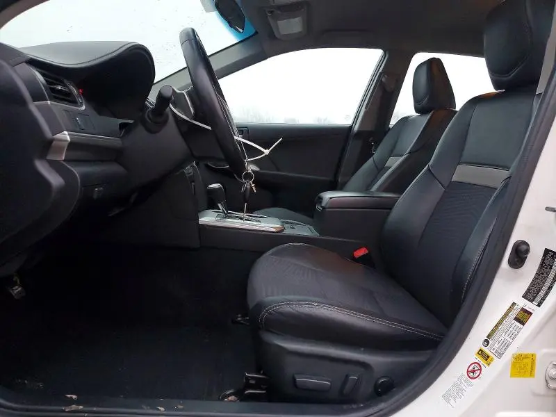 2013 TOYOTA CAMRY SE  